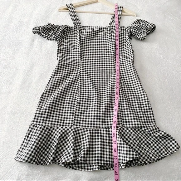 H&M Black + White Gingham Cold Shoulder Dress - Picture 7 of 15